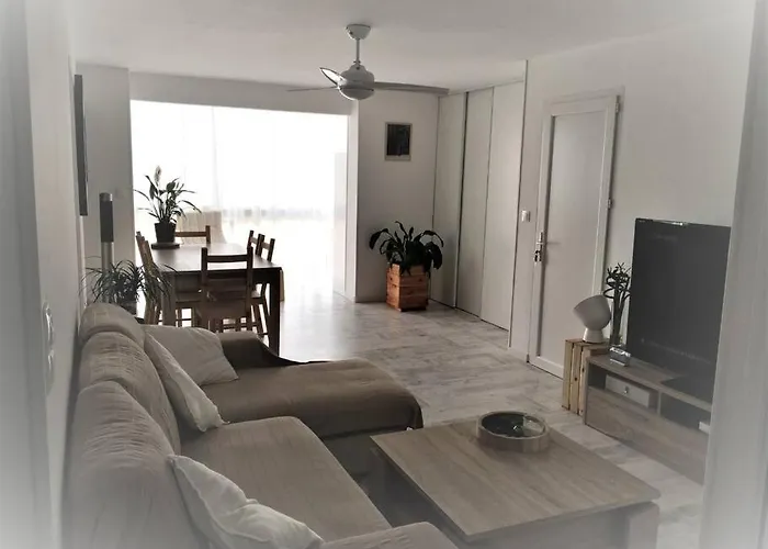 Apartment T3 Proche De La Narbonne